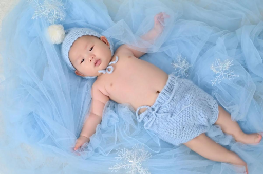 德宏宝宝几个月会认人